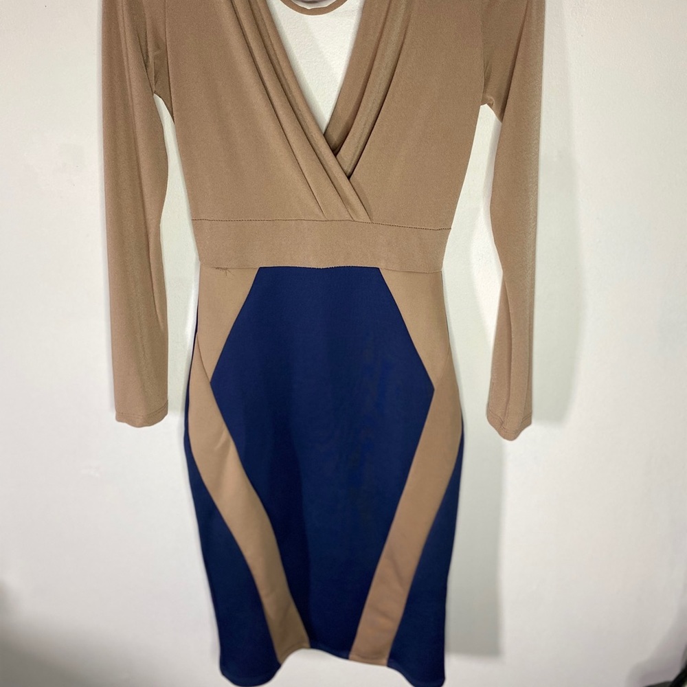 Dress - Picture 2 of 4